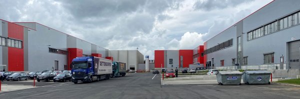 Projektsteuerung für Log Plaza 1